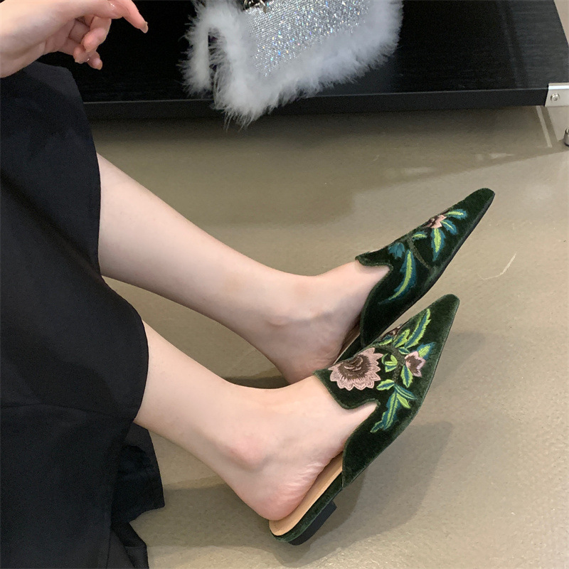 2026 New Women's Shoes Embroid - Embroidery Flower 评论和价格